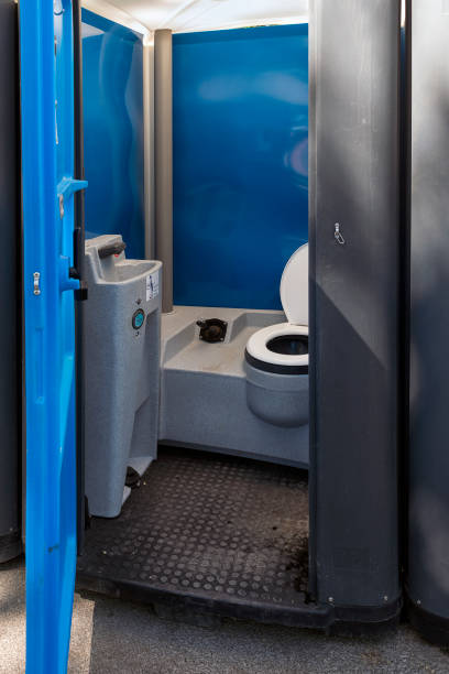 Portable Toilet Options We Offer in North Middletown, NJ